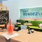 Ibis Hotel 2*
