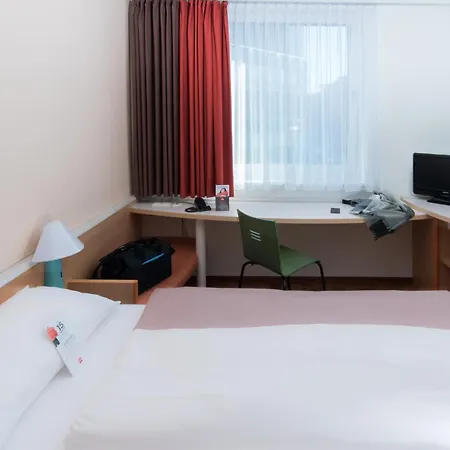 Hotel Ibis 2*